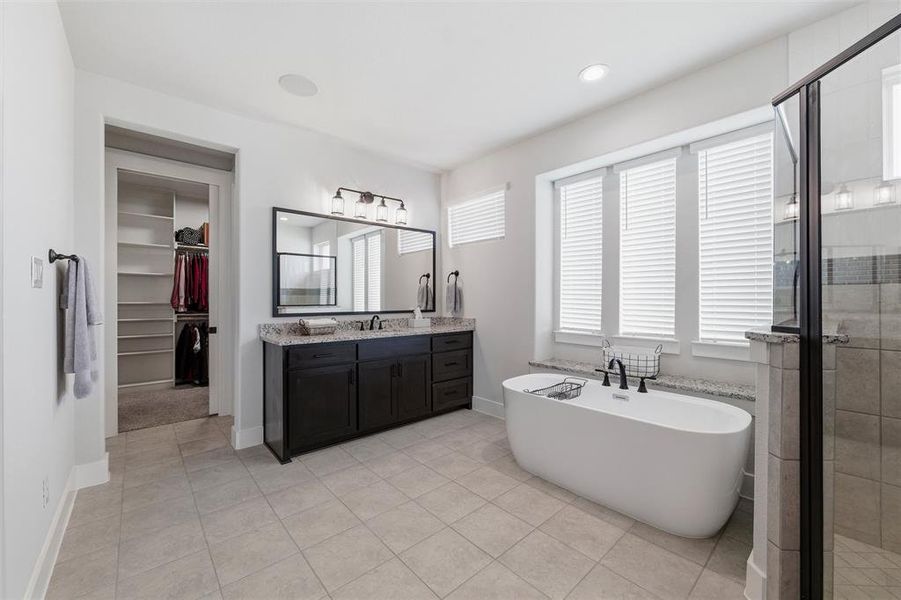 Furnished interior view inside a new home in , Waxahachie (Image 17). Furnished interior view inside a new home in , Waxahachie (Image 17).
