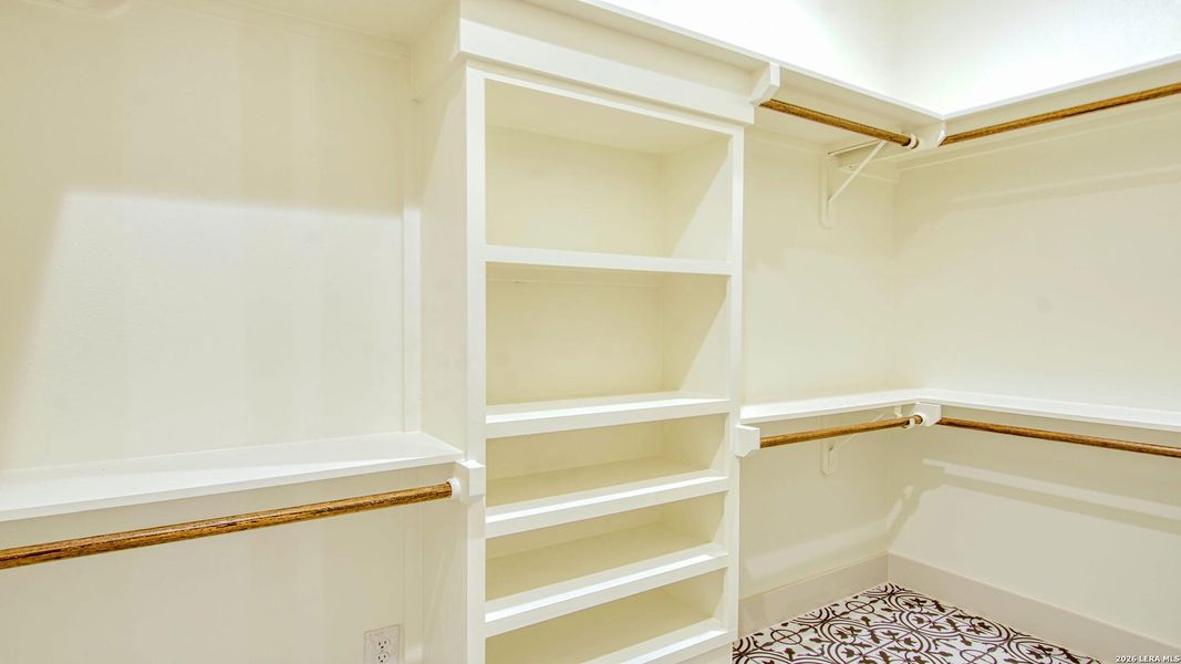 Spacious, unfurnished interior of a new home in , Spring Branch (Image 13).