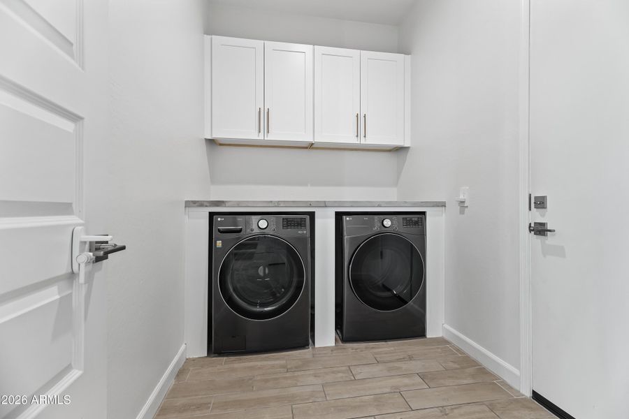 untitled (34 of 41) untitled (34 of 41)