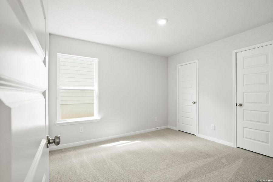 Spacious, unfurnished interior of a new home in Hickory Ridge, Elmendorf (Image 16).