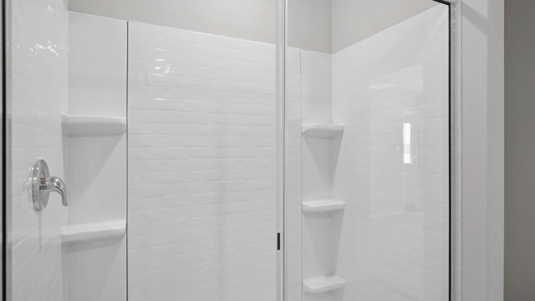 Representative interior finishes for a home built from the Caprock by D.R. Horton in Hickory Grove, Krum (Image 16).