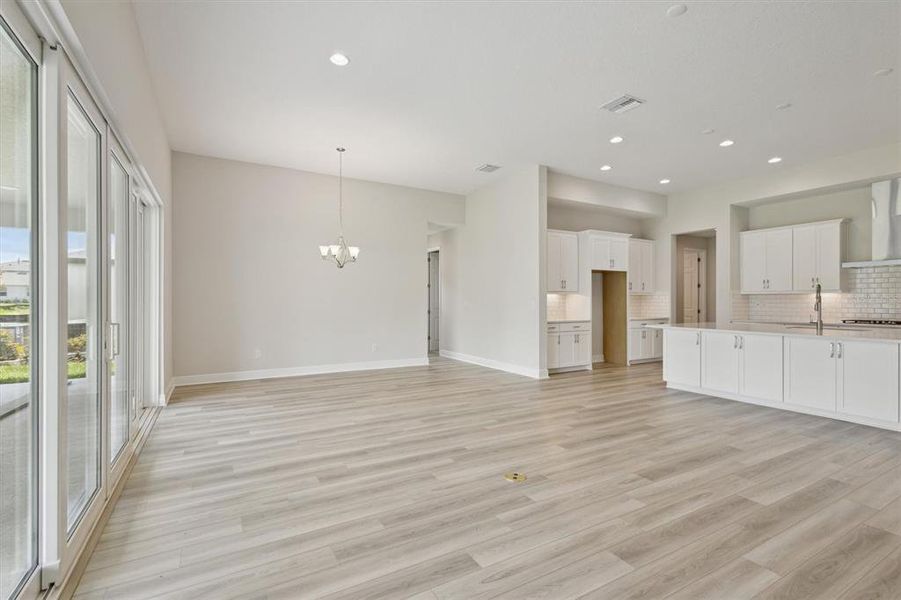 Spacious, unfurnished interior of a new home in Waterset, Apollo Beach (Image 21).