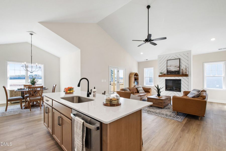 4506 Fairhaven Staged-16