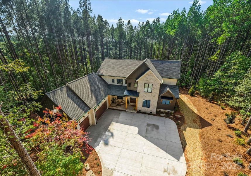 Image 44 of a home in .