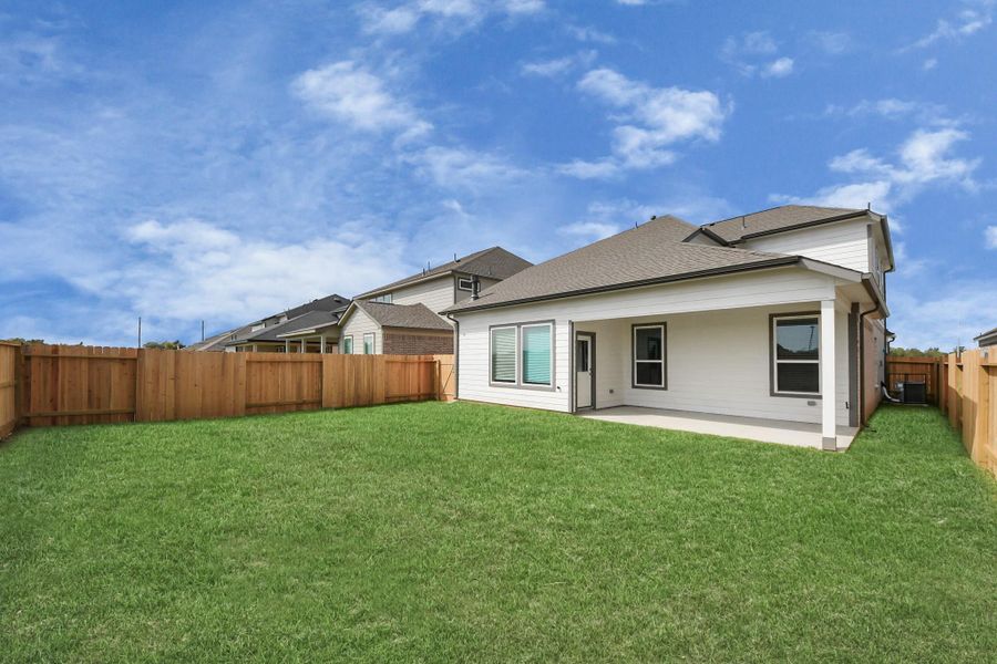Explore the expansive backyard with its inviting covered patio—a perfect blend of space for the kids to play and adults to unwind. Ideal for creating your outdoor oasis, this backyard accommodates patio furniture, a BBQ pit, and endless possibilities for leisure and entertainment.
