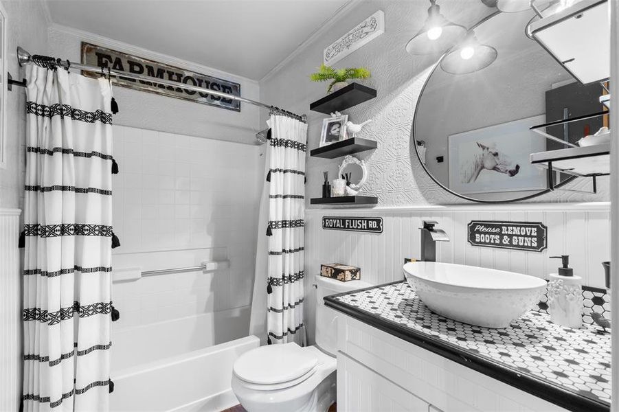 Guest House 2nd bath