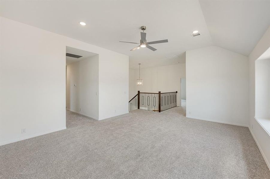 Spacious, unfurnished interior of a new home in Hampton Park, Glenn Heights (Image 20).