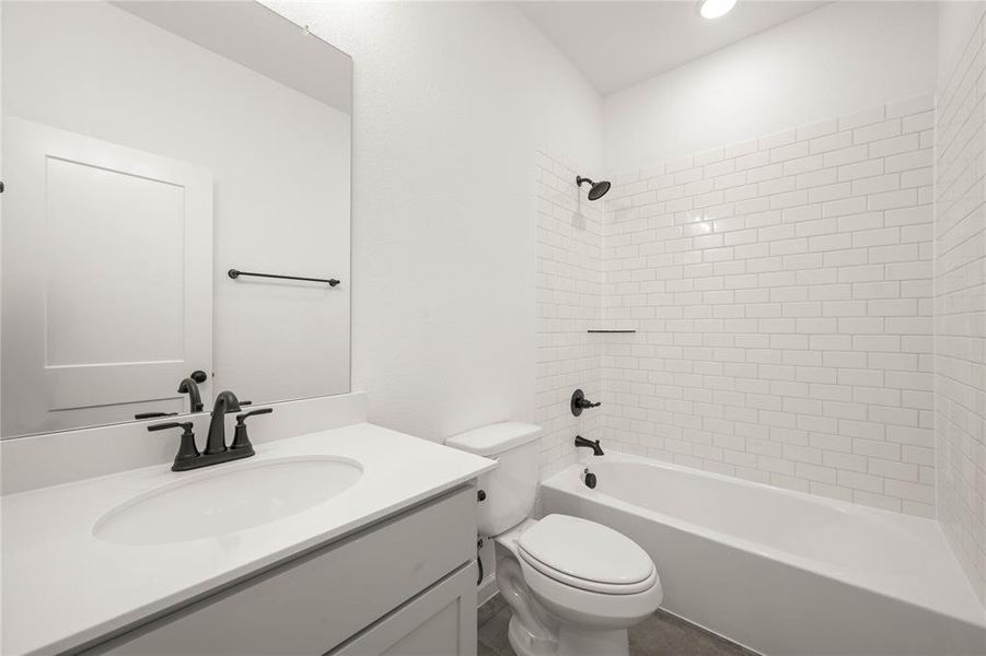 116 Honey Bee- Bathroom-1