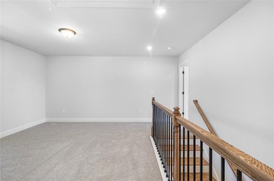 Spacious, unfurnished interior of a new home in Ridge Pointe, Athens (Image 13).