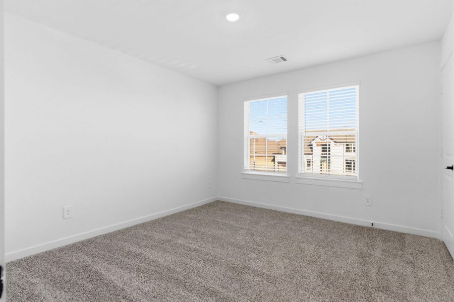 Spacious, unfurnished interior of a new home in , League City (Image 37).