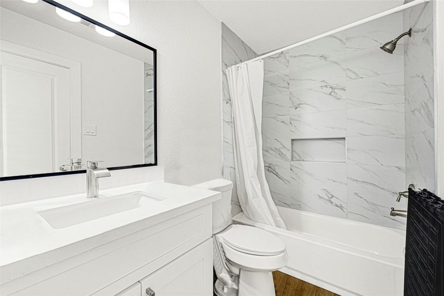 Furnished interior view inside a new home in , Houston (Image 10).