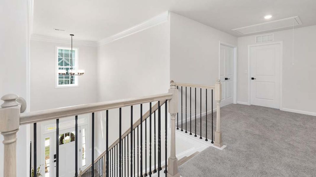 Spacious, unfurnished interior of a new home in Sylvan Creek, Denver (Image 18).