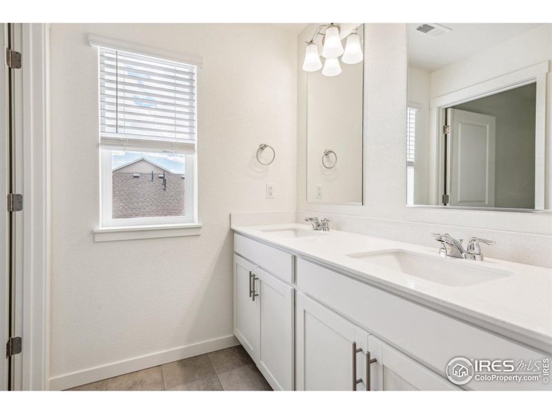 Furnished interior view inside a new home in Northridge Estates, Greeley (Image 8).