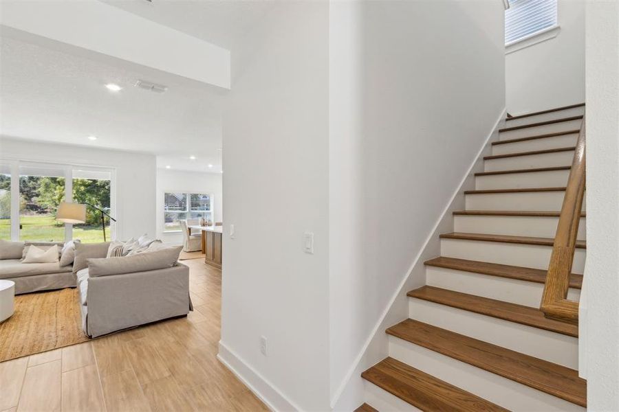 Furnished interior view inside a new home in Pirates Bluff, Yulee (Image 17).