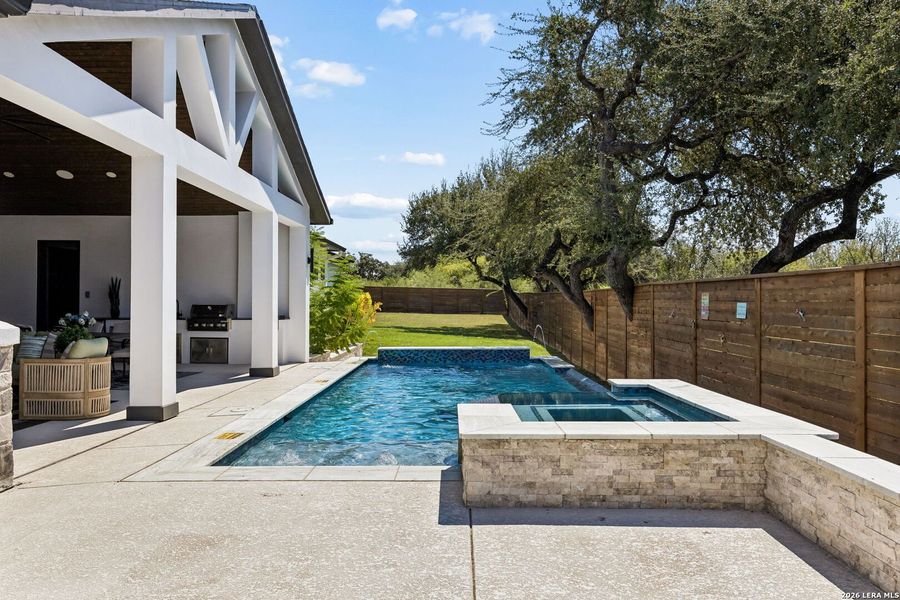 Exterior details and patio area of a home in , Leon Valley (Image 33).