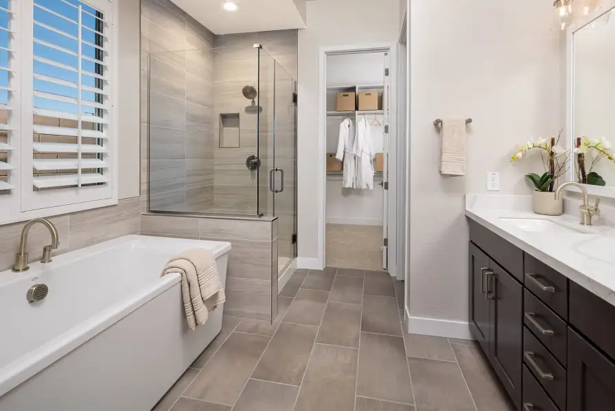 Furnished interior view inside a new home in Verdin, Phoenix (Image 8).