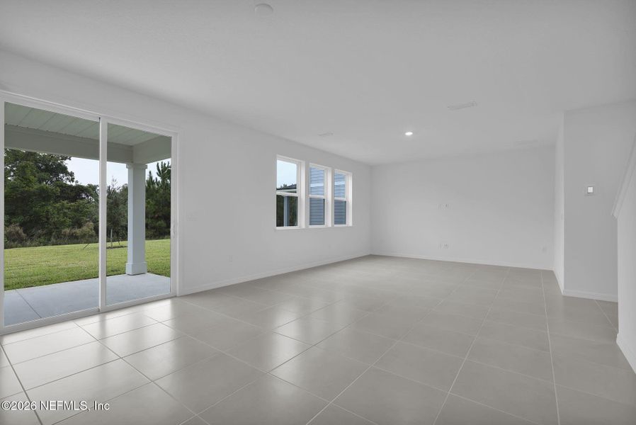 Spacious, unfurnished interior of a new home in Hyland Trail, Green Cove Springs (Image 19).