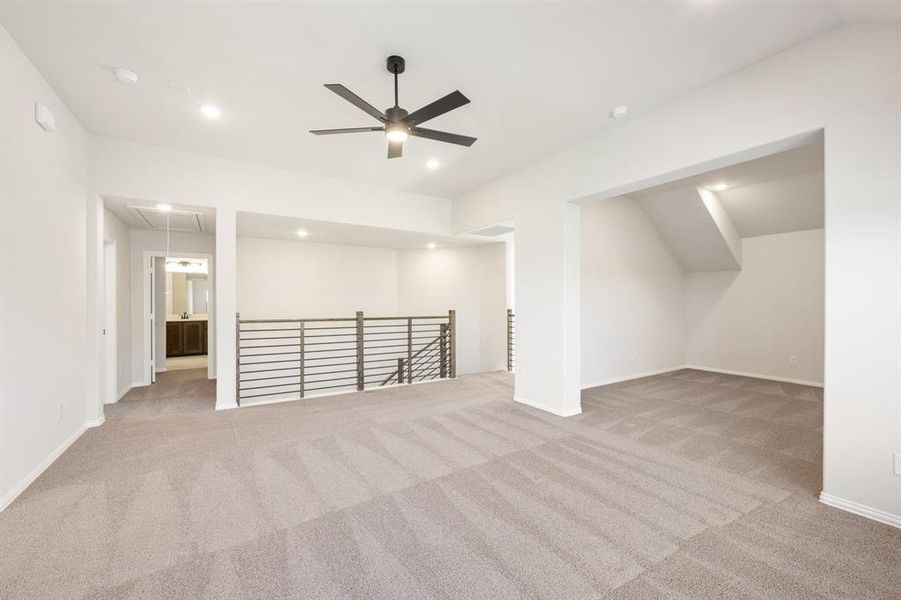 Spacious, unfurnished interior of a new home in Creekview Meadows, Pilot Point (Image 29).