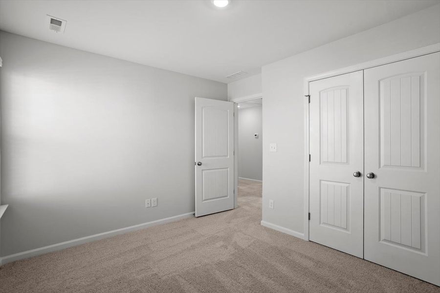 Spacious, unfurnished interior of a new home in Sweetbrier, Durham (Image 35).
