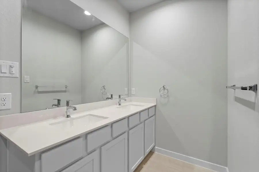 Furnished interior view inside a new home in Beacon Hill, Waller (Image 6). Furnished interior view inside a new home in Beacon Hill, Waller (Image 6).