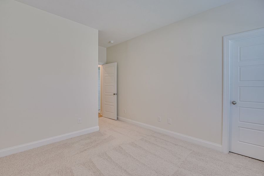 Spacious, unfurnished interior of a new home in The Sanctuary, Aiken (Image 35). Spacious, unfurnished interior of a new home in The Sanctuary, Aiken (Image 35).