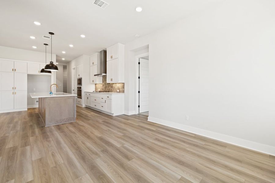 Spacious, unfurnished interior of a new home in Capitol Collection at Lariat, Liberty Hill (Image 31). Spacious, unfurnished interior of a new home in Capitol Collection at Lariat, Liberty Hill (Image 31).