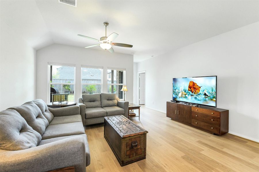 Furnished interior view inside a new home in Bridgeland Creekland Village, Cypress (Image 5). Furnished interior view inside a new home in Bridgeland Creekland Village, Cypress (Image 5).