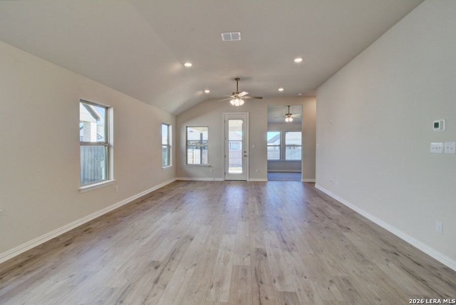 Spacious, unfurnished interior of a new home in Meyer Ranch – Premier, New Braunfels (Image 21).