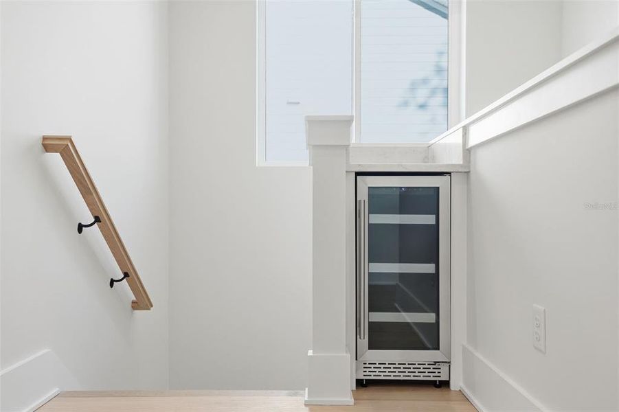 Spacious, unfurnished interior of a new home in , Tampa (Image 26).