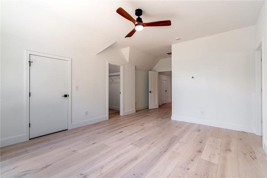 Spacious, unfurnished interior of a new home in , Gainesville (Image 61).