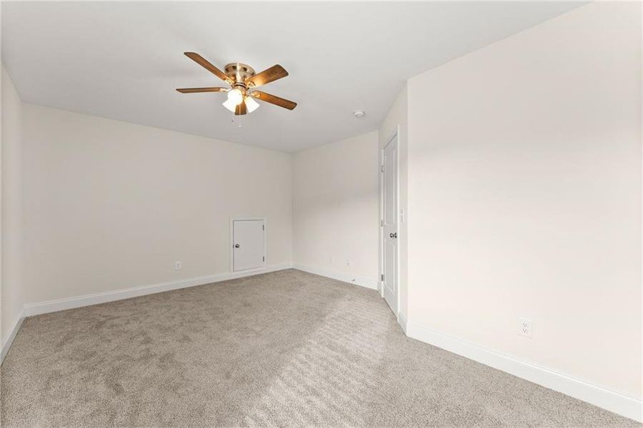 Spacious, unfurnished interior of a new home in , Dawsonville (Image 36).