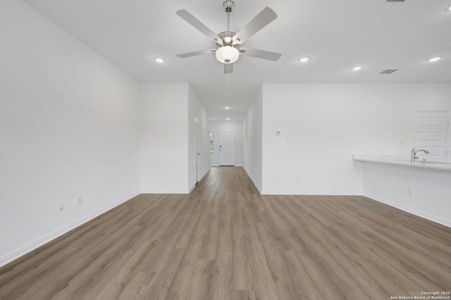 Spacious, unfurnished interior of a new home in Paloma Park, Converse (Image 33).
