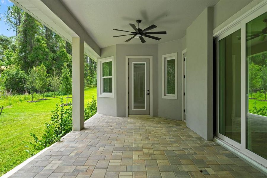 Exterior details and patio area of a home in , Brooksville (Image 19).
