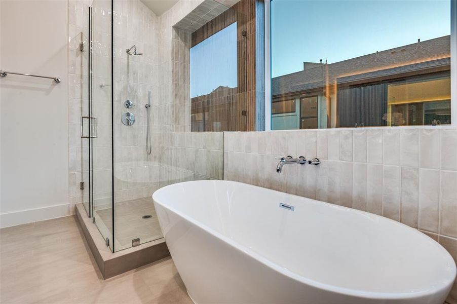 Furnished interior view inside a new home in , Dallas (Image 9).