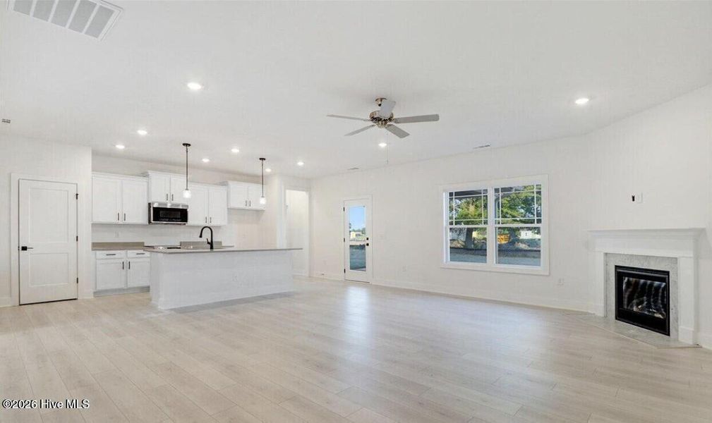 Spacious, unfurnished interior of a new home in Wood Creek Landing, Leland (Image 7).