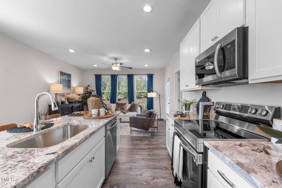 14-web-or-mls-_1075792 14-web-or-mls-_1075792