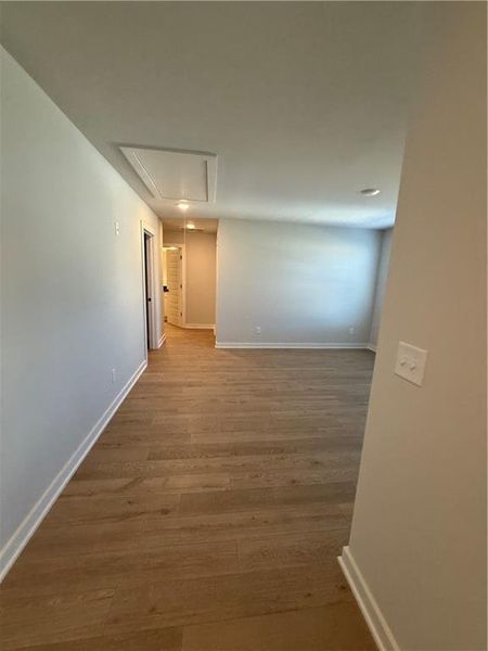 Spacious, unfurnished interior of a new home in The Fairways at Mirror Lake, Villa Rica (Image 15).