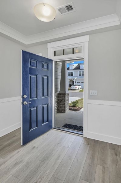 Spacious, unfurnished interior of a new home in Lake Carolina Townhomes, Columbia (Image 27).