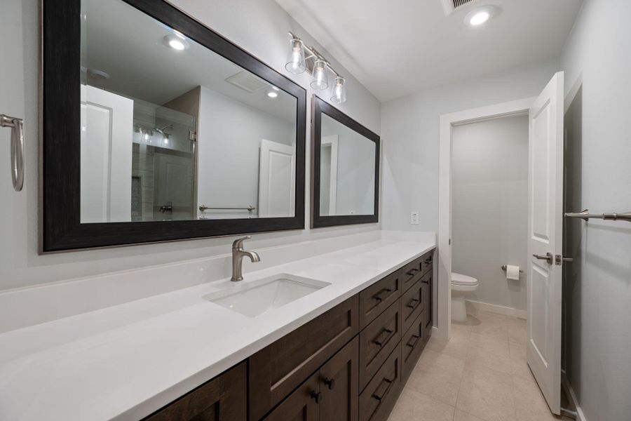 Furnished interior view inside a new home in , Burnet (Image 16).