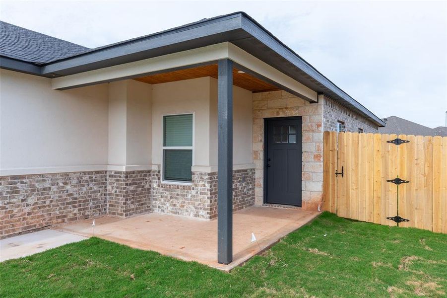 Exterior details and patio area of a home in , Abilene (Image 19).