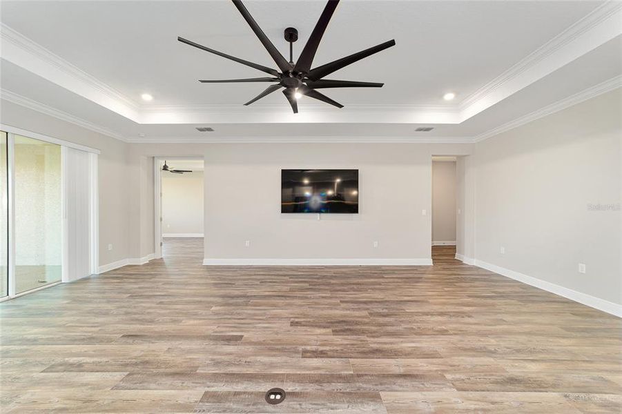 Spacious, unfurnished interior of a new home in , Ocala (Image 18).