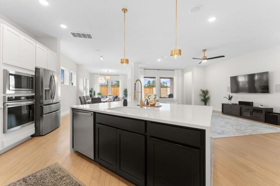 Furnished interior view inside a new home in , Tomball (Image 19).