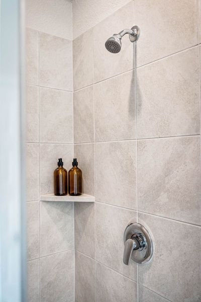 These are images of the secondary bathrooms in the Hawkins plan and is the model home in Carillon at 13305 Eppright Trace Blvd., Manor, TX. These are images of the secondary bathrooms in the Hawkins plan and is the model home in Carillon at 13305 Eppright Trace Blvd., Manor, TX.