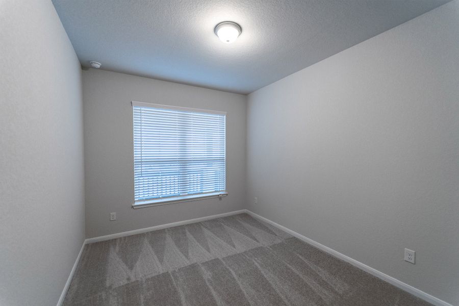Spacious, unfurnished interior of a new home in Homestead, Schertz (Image 15).