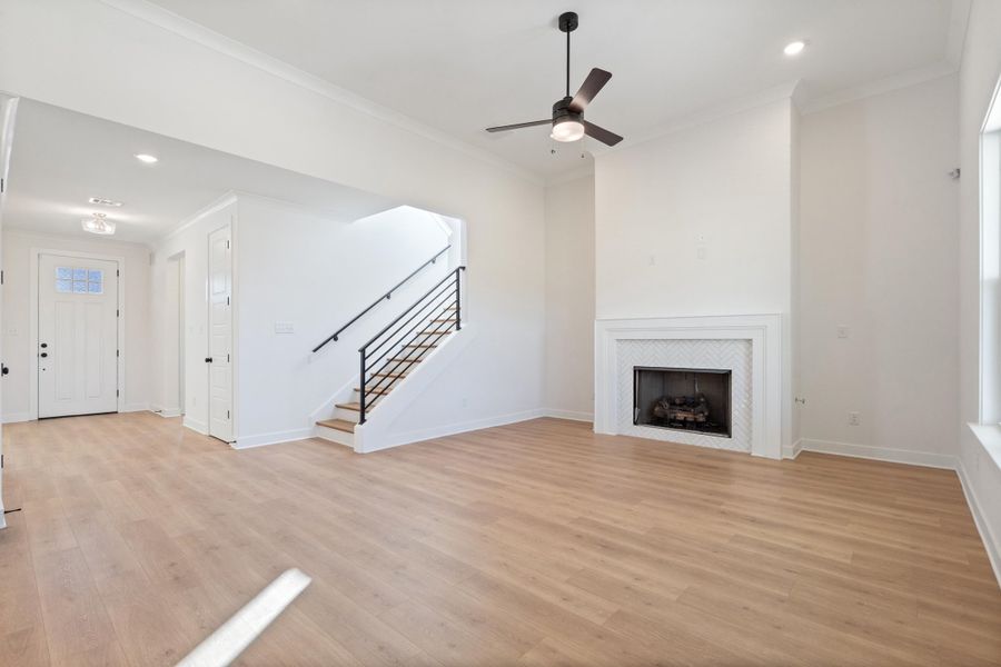 Spacious, unfurnished interior of a new home in Lockwood, Collierville (Image 22).