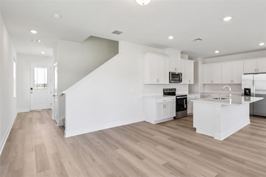 Furnished interior view inside a new home in Cyrene at Minneola, Minneola (Image 8).