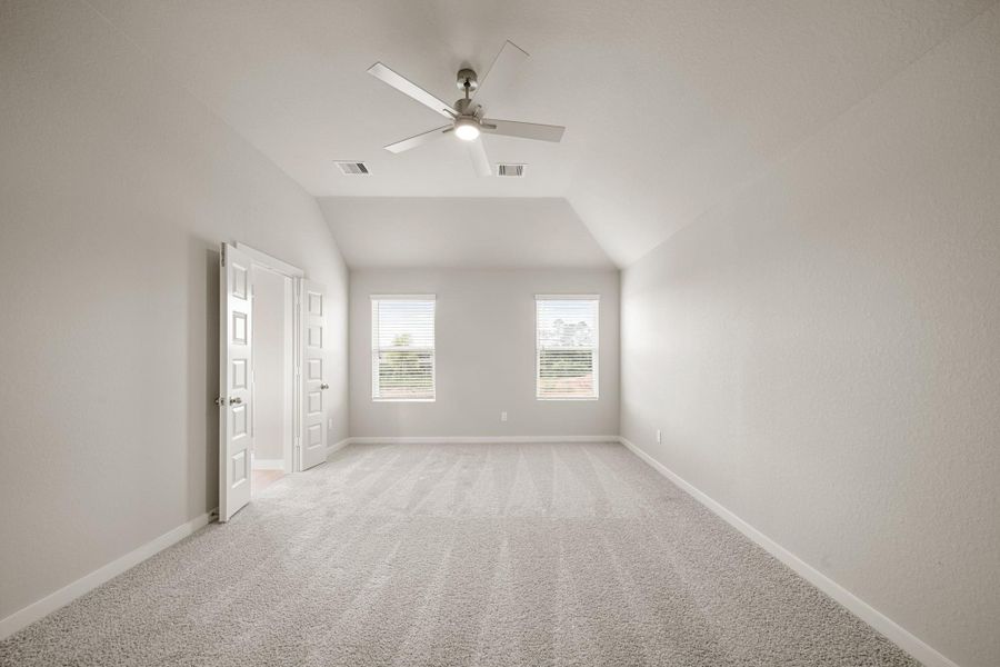 Spacious, unfurnished interior of a new home in Grand Oaks Village, Houston (Image 16). Spacious, unfurnished interior of a new home in Grand Oaks Village, Houston (Image 16).