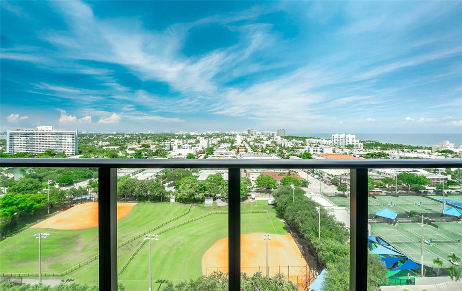 Community amenities in 72 Park, Miami Beach (Image 39).