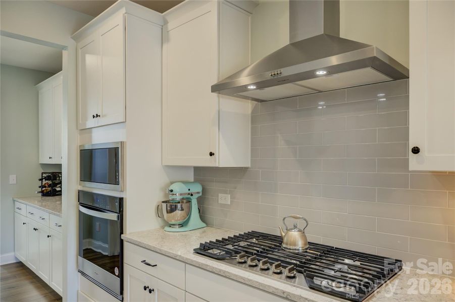 Furnished interior view inside a new home in Lakeside Glen, York (Image 46).