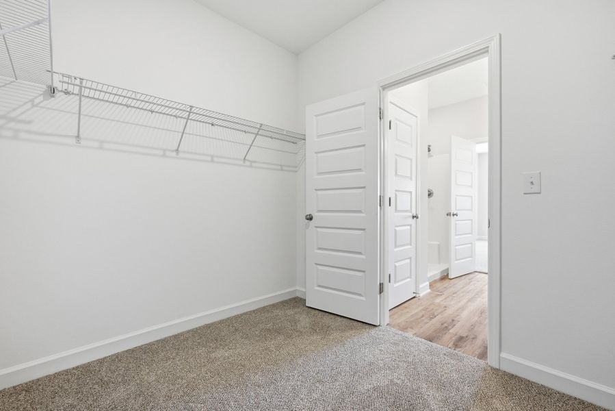 Spacious, unfurnished interior of a new home in McCarthy Estates, Defuniak Springs (Image 20).